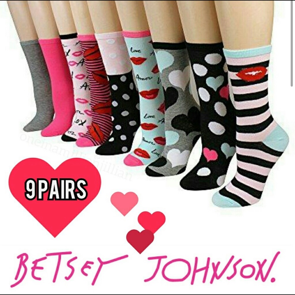 Betsey Johnson Valentine Crew Sock Gift Set